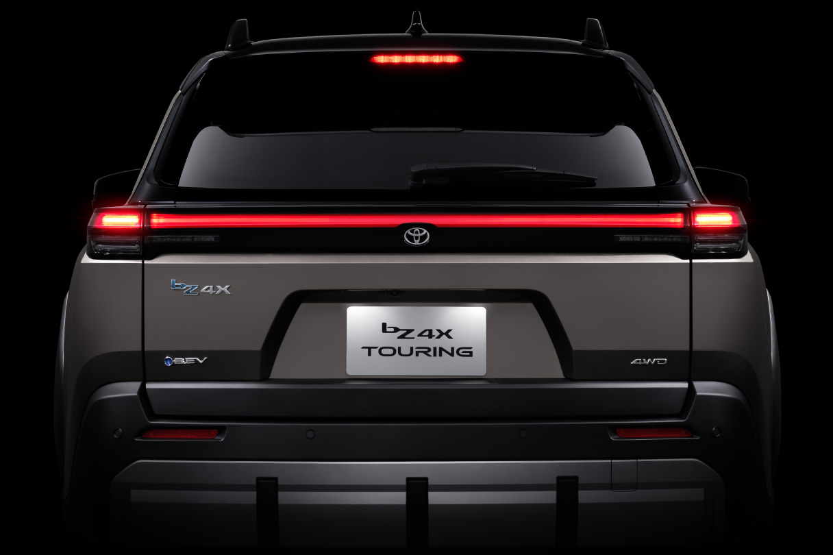 bz4xtouring_design_img06