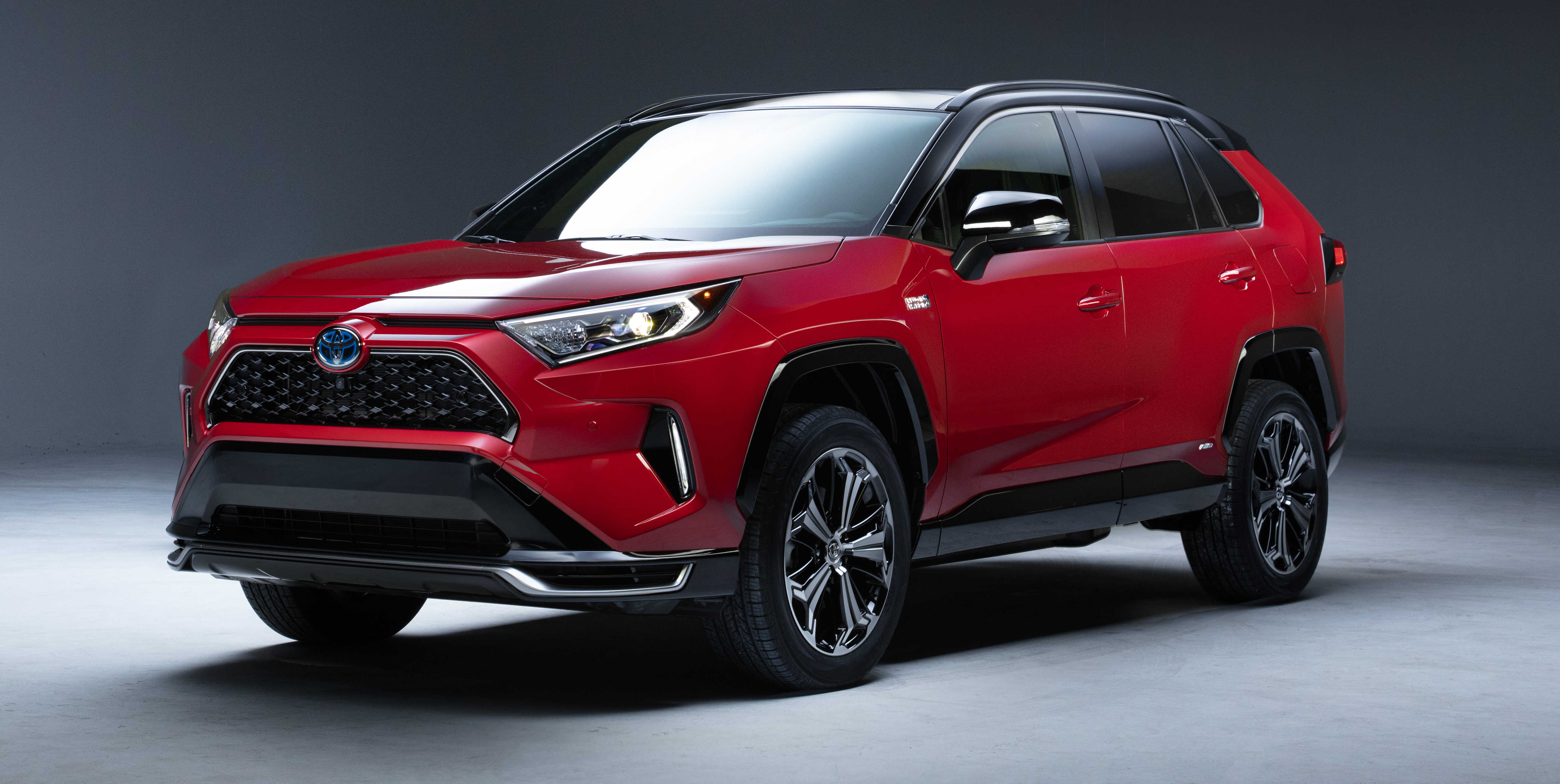ＮＥＷ ＲＡＶ４ＰＨＶ  長野トヨタ
