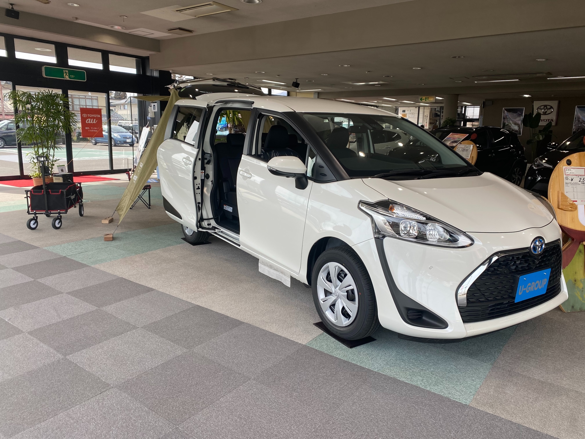シエンタの特別仕様車入りました シエンタの特別仕様車入りました