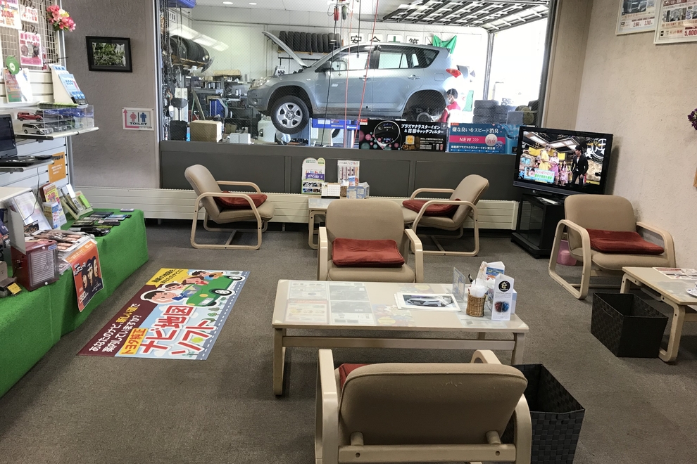 若槻店内観2