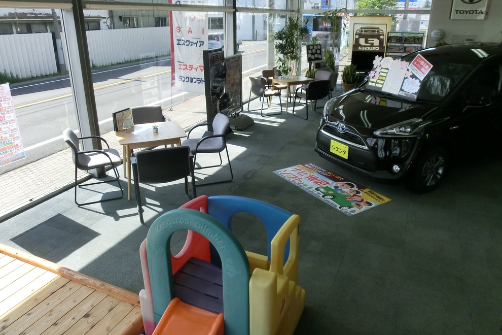 更埴店内観2