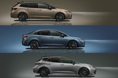 カローラ ツーリング特別仕様車HYBRID W×B“50 Million Edition”(2WD)