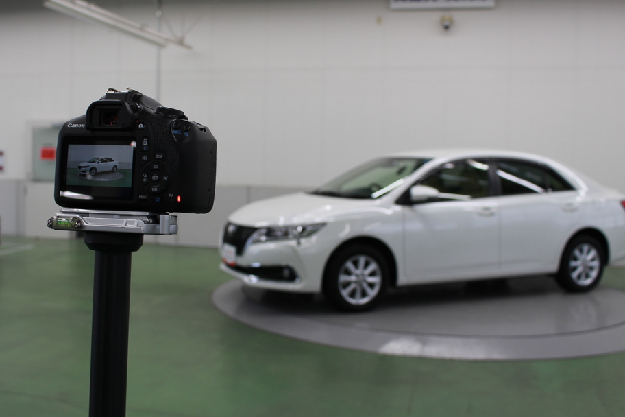 360°viewカメラ撮影風景(中古車)
