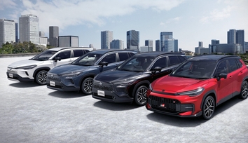 （右端）：GR SPORT