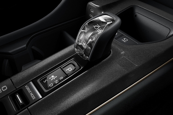 70th anniversary 特別装備（RS “THE 70th”／Z “THE 70th”共通）