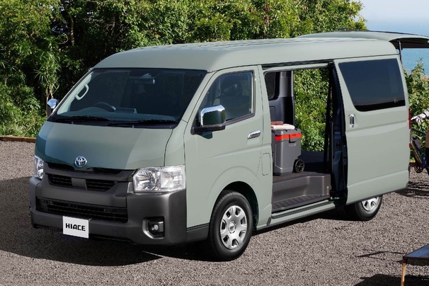 【モデル入り素材】VAN・2WD・2800ディーゼル・ワイドボディ・スーパーGL