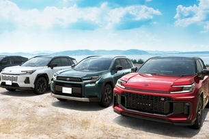 （左奥）：Z（ハイブリッド）