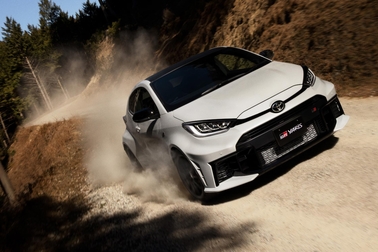 RZ“High performance”［GR-DAT（8AT・4WD）］