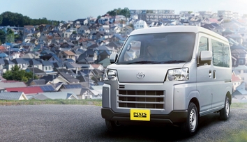 デラックス（CVT・2WD）